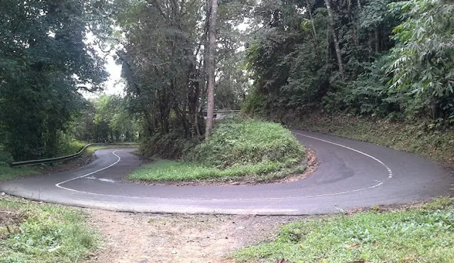 Jalan Vandreng dan Bukit Vandreng