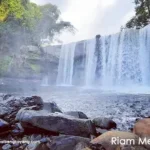 Riam Merasap Bengkayang Bak Miniatur Air Terjun Niagara