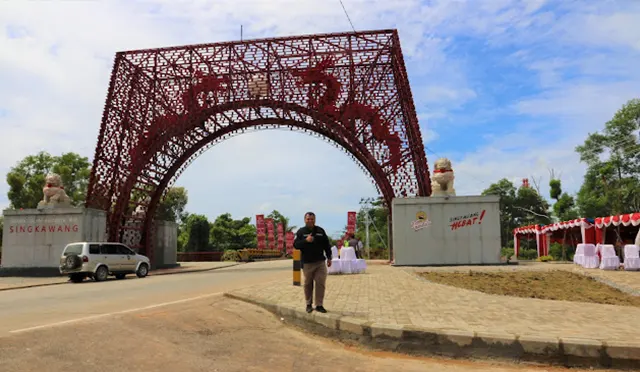 Gerbang Cap Go Meh Gerbang Batas Singkawang dan Bengkayang