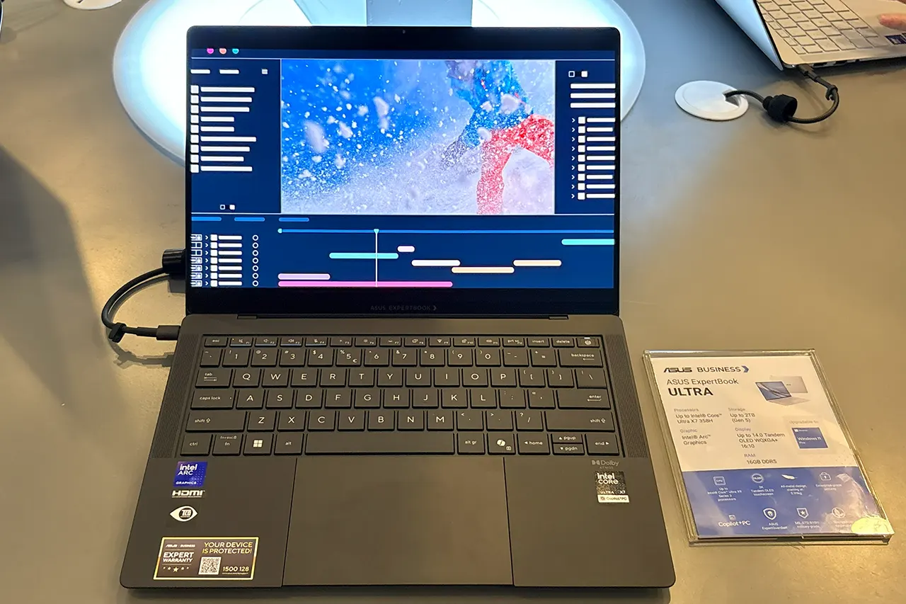 ASUS ExpertBook Ultra Hadir sebagai Laptop Flagship untuk Produktivitas Berbasis AI
